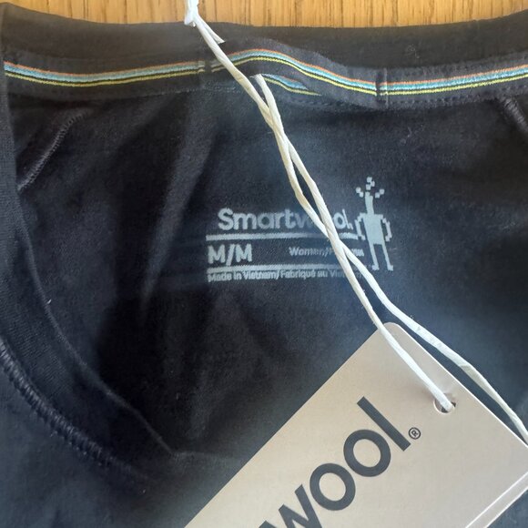 Two NWT Women's Long Sleeve Smart Wool All-Season Long Sleeve Wool Baselayers - Picture 5 of 8